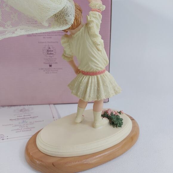 1987 Hamilton Gifts "The Bride" H1313 by Maud‎ Humphrey Bogart Figurine - Picture 4 of 6